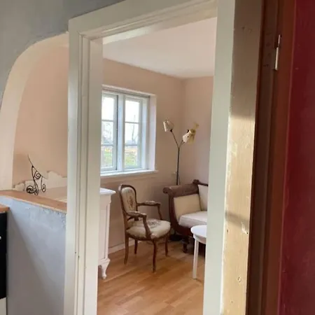 Hyggeligt Lille Charmerende Hus Nyaraló