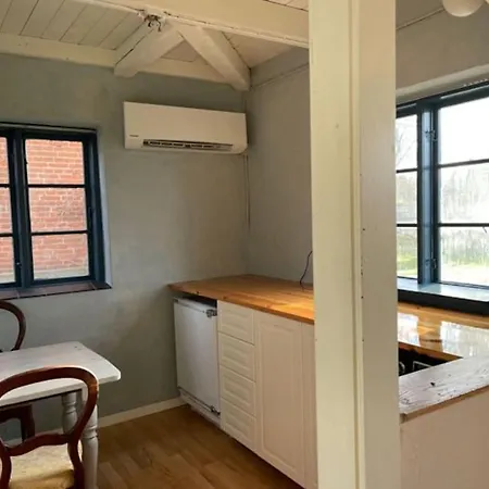 Holiday home Hyggeligt Lille Charmerende Hus